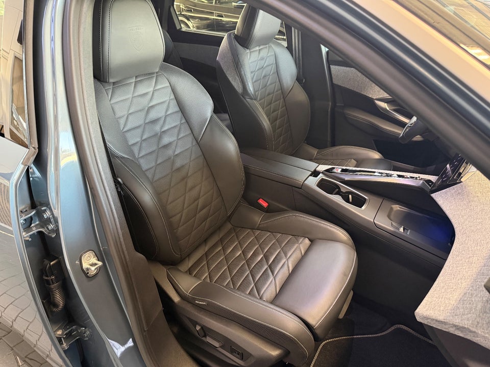 Peugeot e-5008 77 GT Pack 7prs 5d
