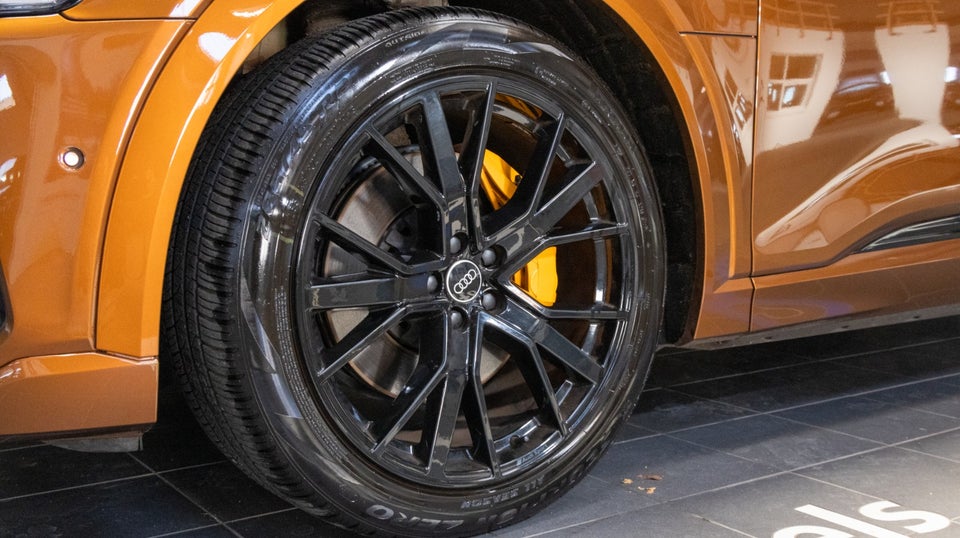 Audi e-tron 55 S-line quattro 5d