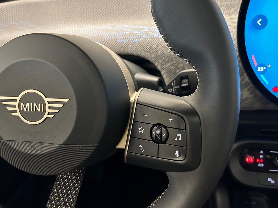 MINI Cooper E Favoured Trim M 3d