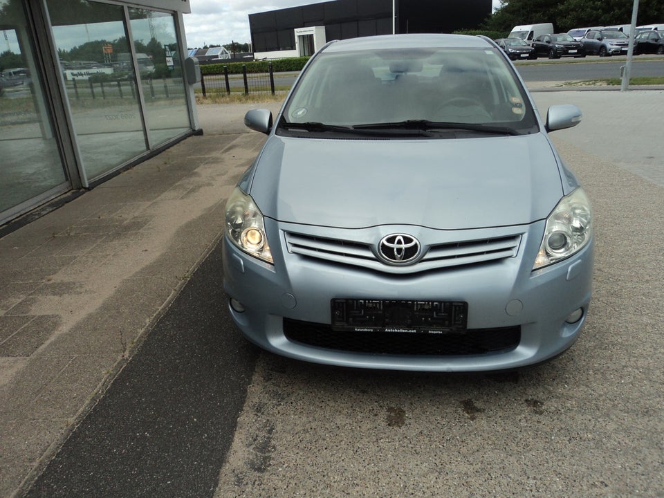Toyota Auris 1,6 T2 5d