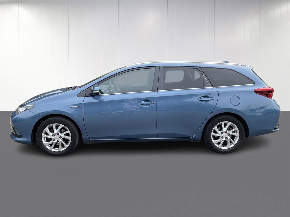 Toyota Auris 1,8 Hybrid H2 Comfort Touring Sports CVT 5d