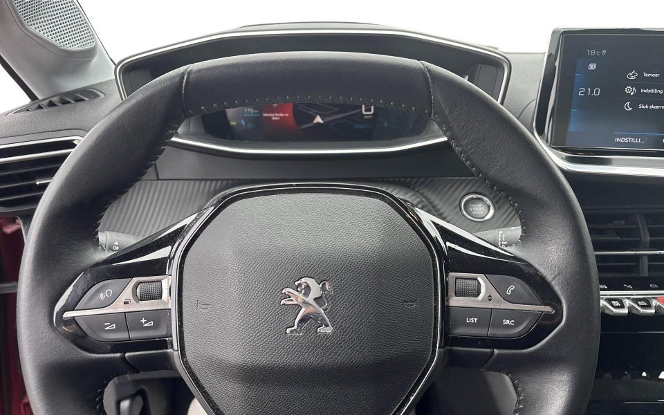 Peugeot 208 1,2 PureTech 100 Allure Sky 5d
