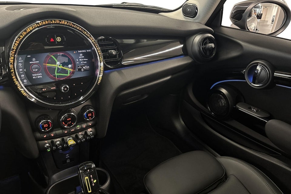 MINI Cooper SE Classic Trim 3d