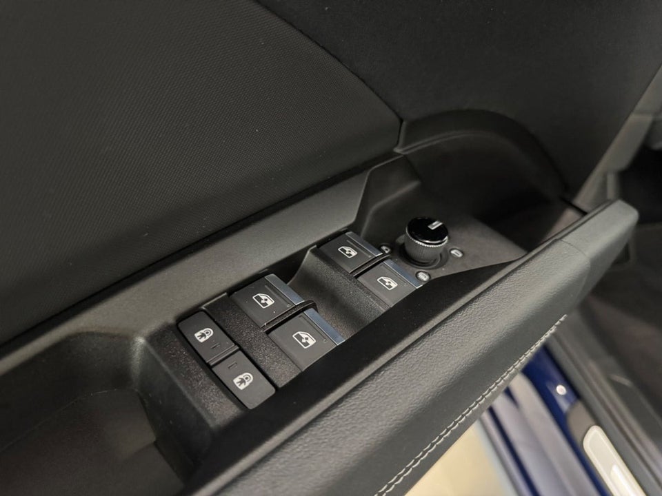 Audi Q4 e-tron 40 S-line 5d