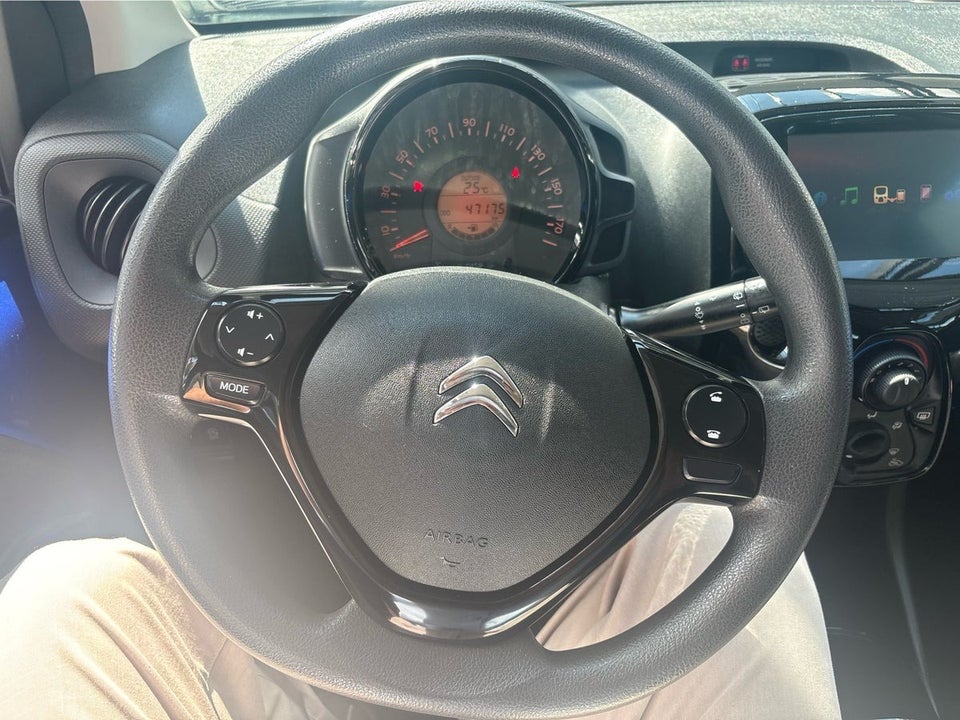 Citroën C1 1,0 VTi Shine 5d