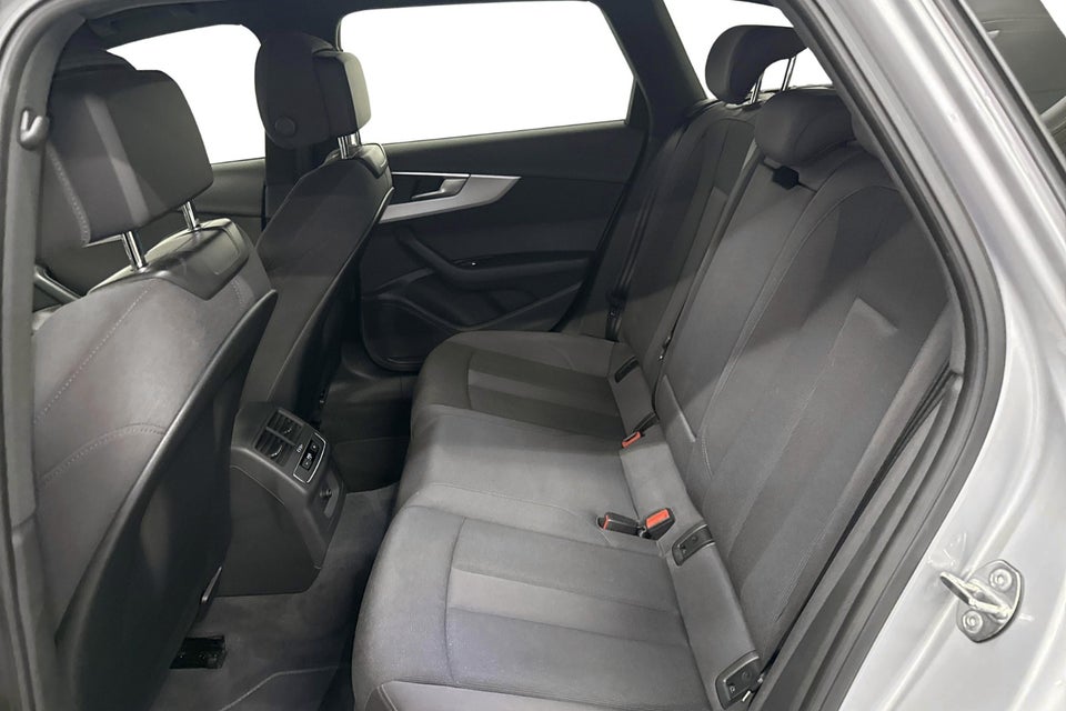 Audi A4 40 TFSi Prestige plus Avant S-tr. 5d