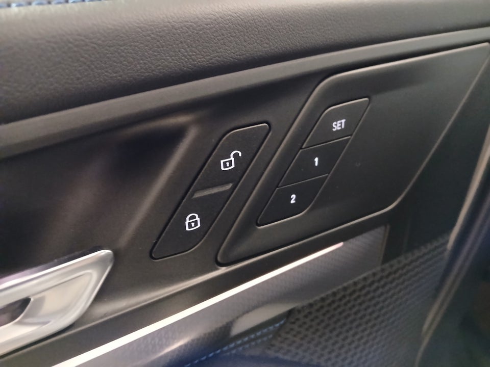 BMW iX1 eDrive20 Fully Charged M-Sport 5d