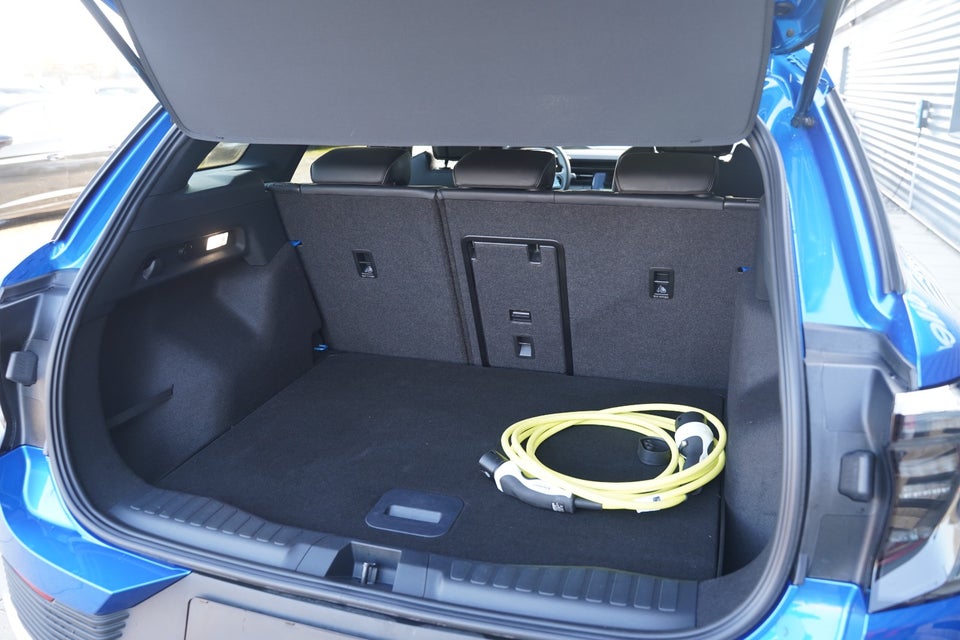 Ford Explorer 79 Select Extended Range AWD 5d