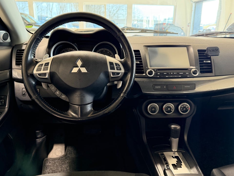 Mitsubishi Lancer 1,8 Intense SportSedan CVT 4d