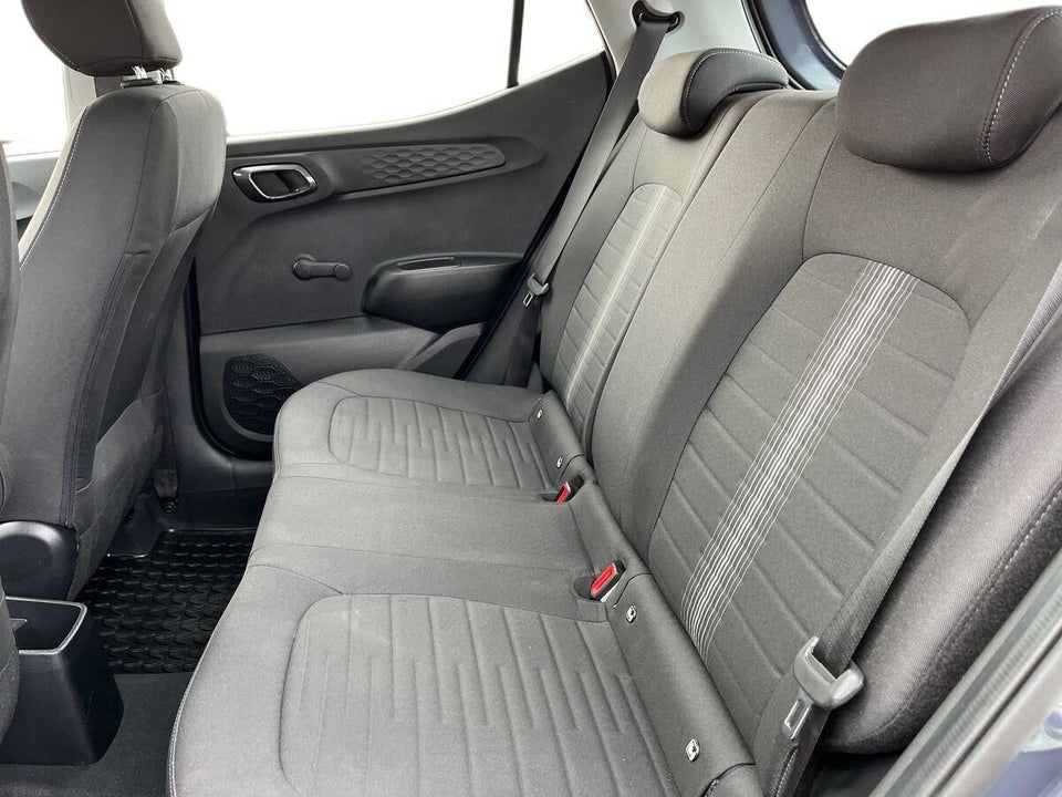 Hyundai i10 1,0 MPi Essential 5d