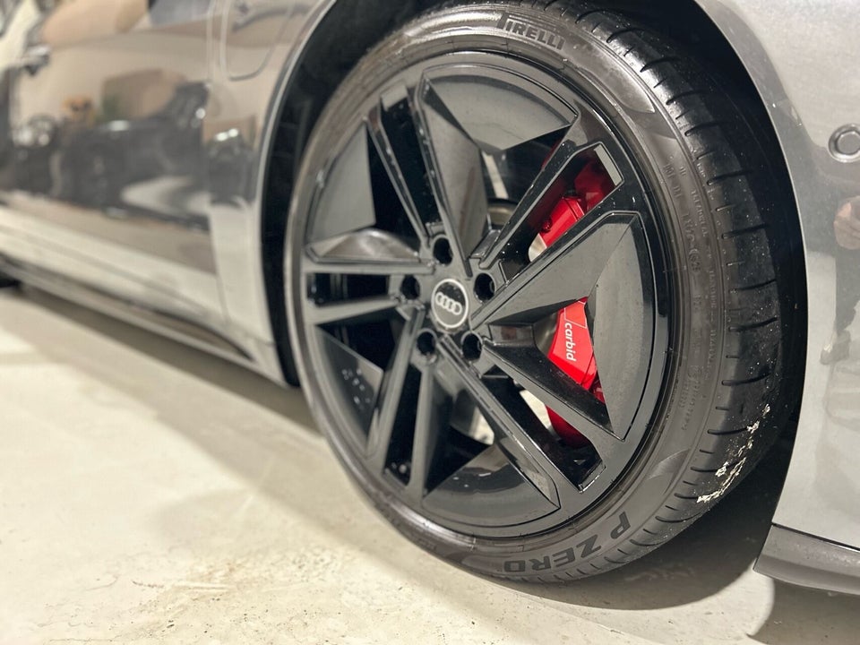 Audi e-tron GT quattro 4d