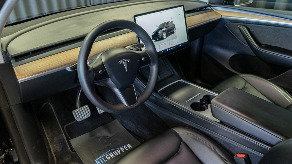Tesla Model Y Performance AWD 5d