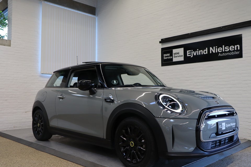 MINI Cooper SE Camden Edition 3d