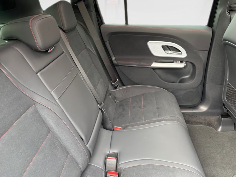 Mercedes GLB350 electric AMG Line 4Matic 5d