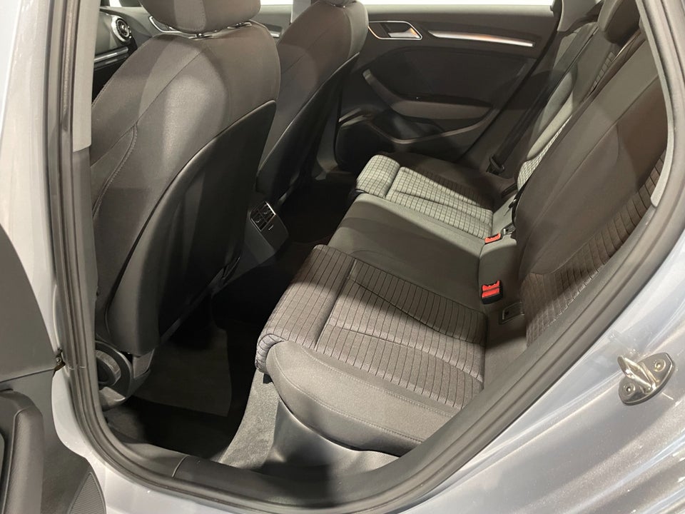 Audi A3 40 TFSi Sport Limited Sportback S-tr. 5d