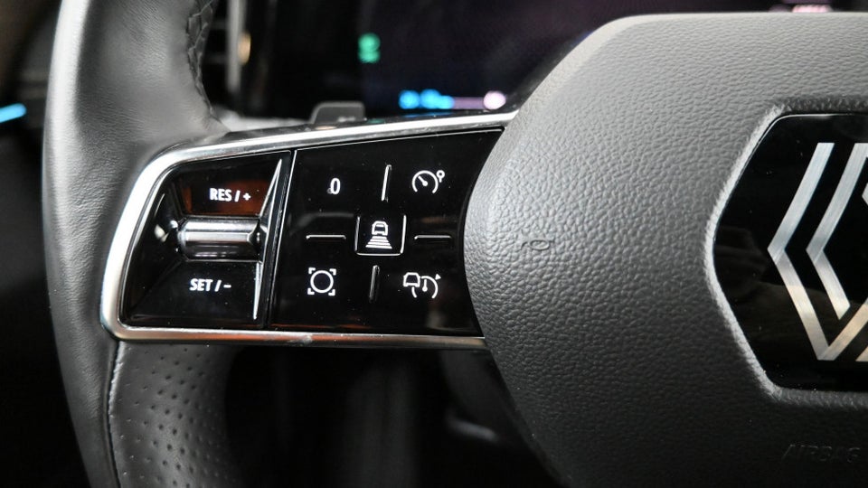 Renault Megane E-Tech 60 Iconic 5d