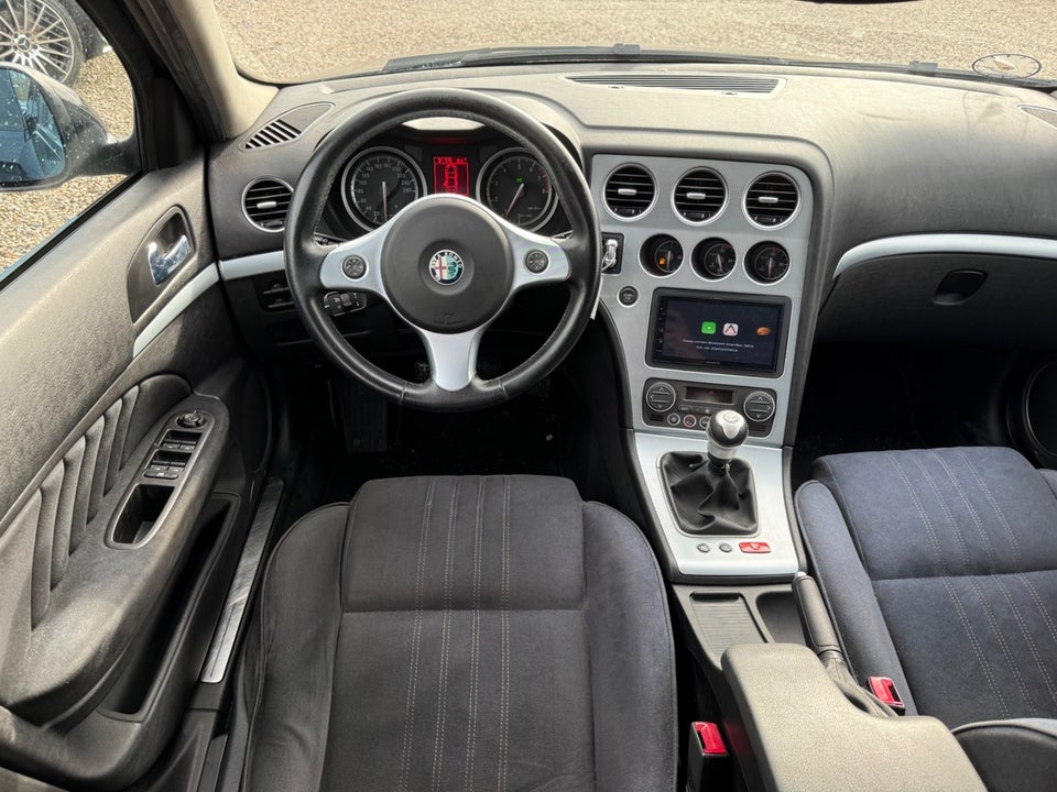 Alfa Romeo 159 2,2 JTS 4d