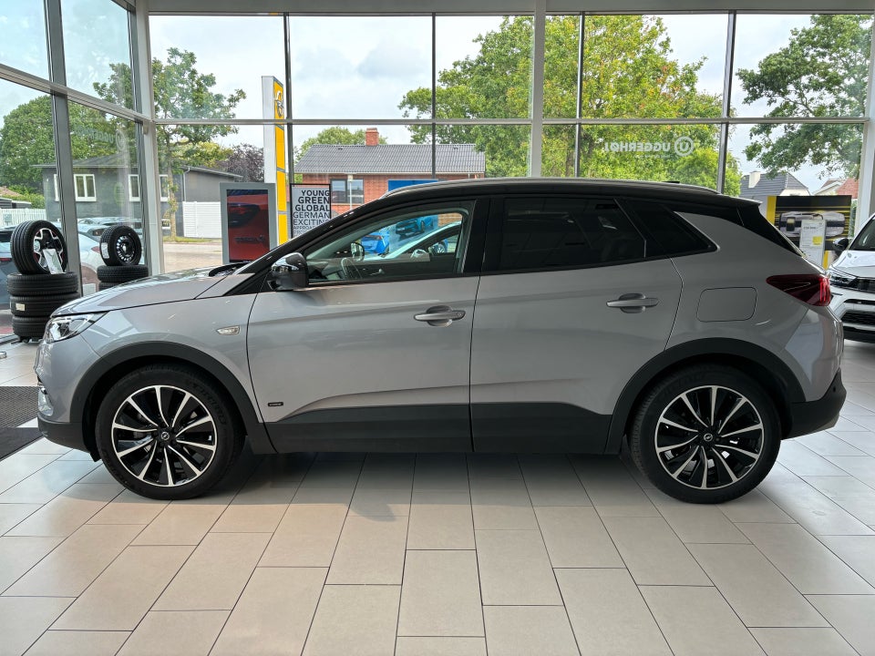 Opel Grandland X 1,6 Hybrid Ultimate aut. 5d