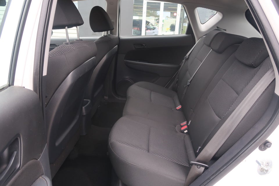 Hyundai i30 1,6 CRDi 90 Blue Drive 5d