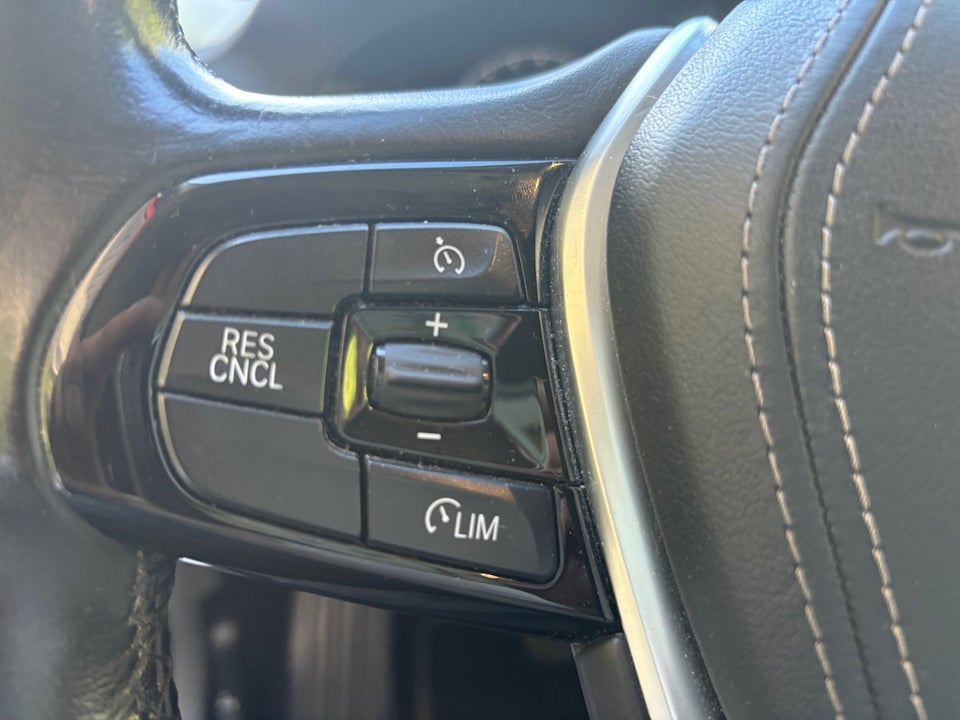 BMW 520d 2,0 Connected aut. 4d