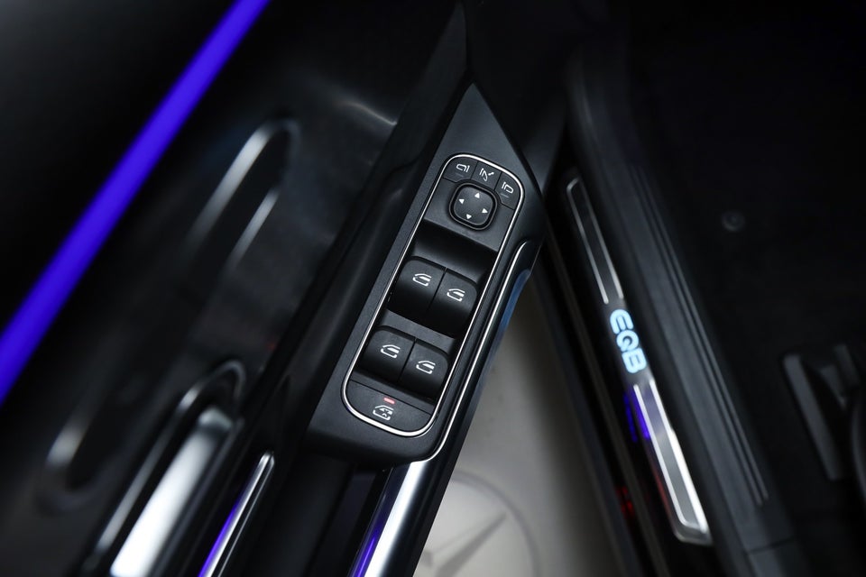 Mercedes EQB250+ AMG Premium 7prs 5d