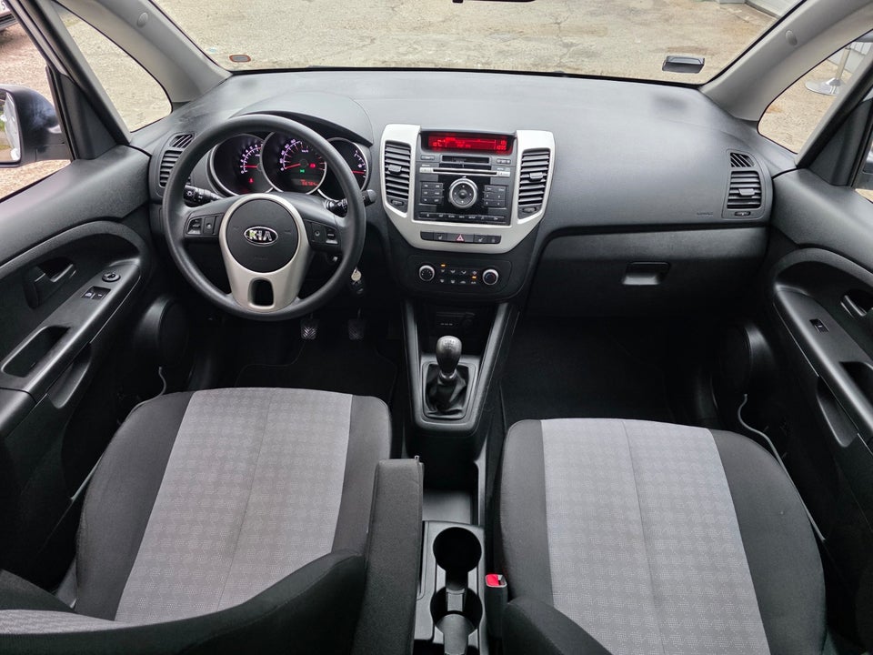 Kia Venga 1,6 CVVT Attraction 5d