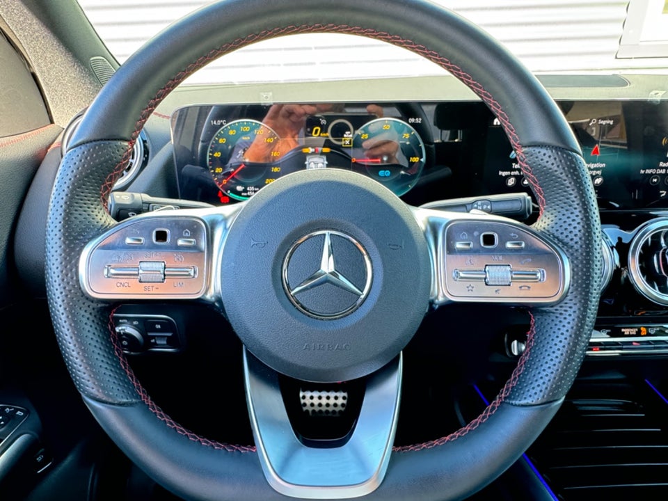 Mercedes EQA250 AMG Line 5d