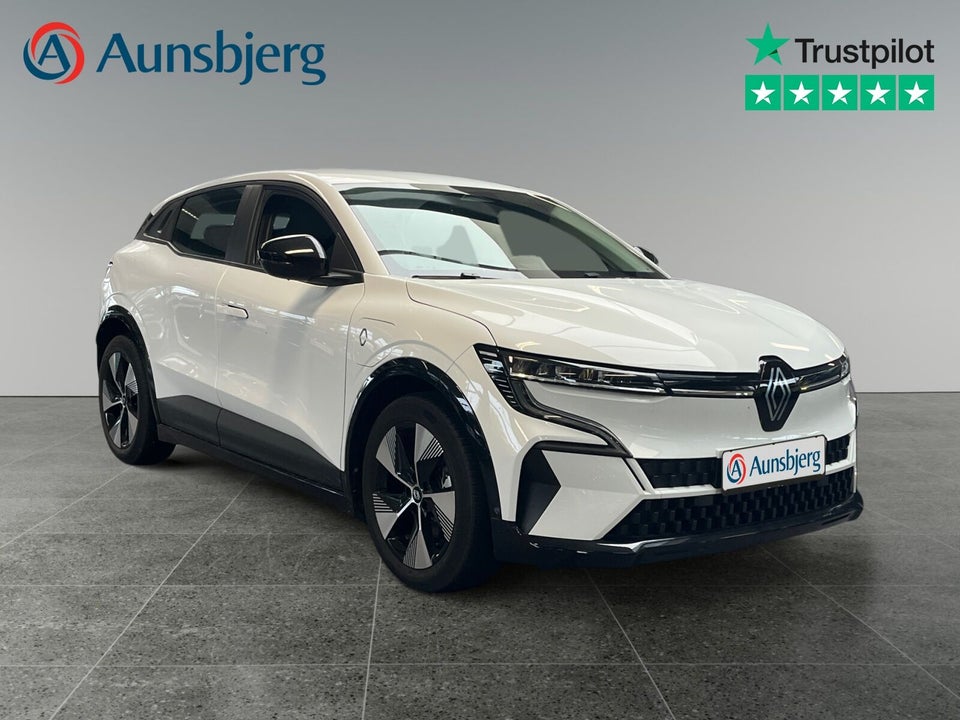Renault Megane E-Tech 40 Equilibre 5d