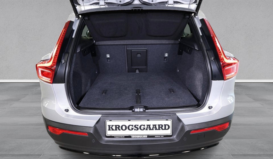 Volvo XC40 ReCharge Extended Range Plus 5d
