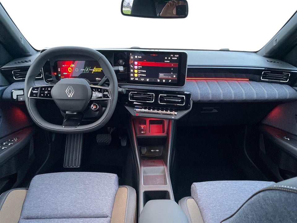 Renault 5 E-Tech 52 Techno 5d