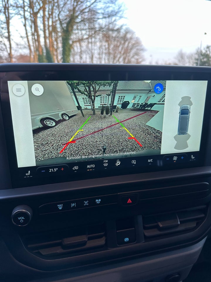 Ford E-Transit Custom 340L 64 Trend