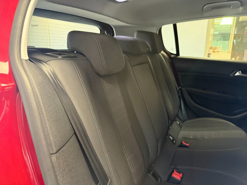 Peugeot 308 1,5 BlueHDi 130 Allure Pack SW EAT8 5d