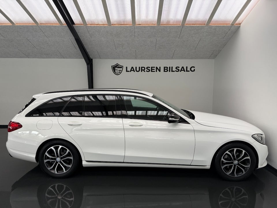 Mercedes C220 d 2,2 Avantgarde stc. aut. 5d