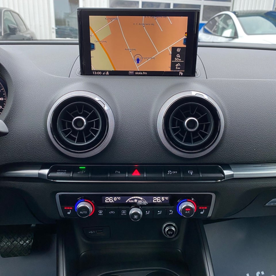 Audi A3 1,4 e-tron Sport Sportback S-tr. 5d