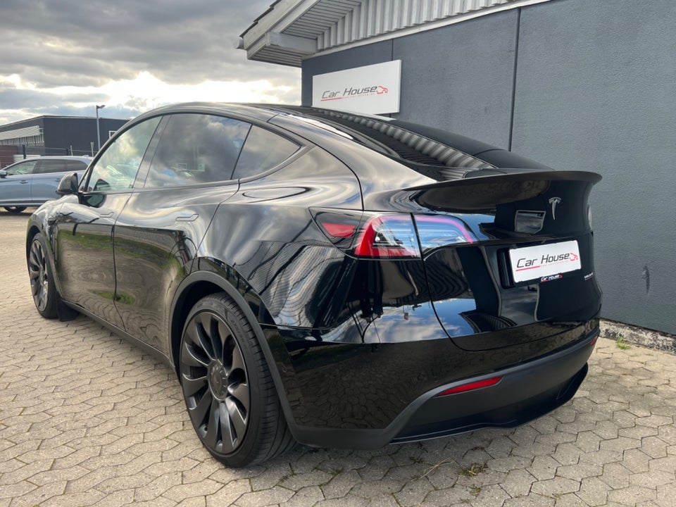 Tesla Model Y Performance AWD 5d