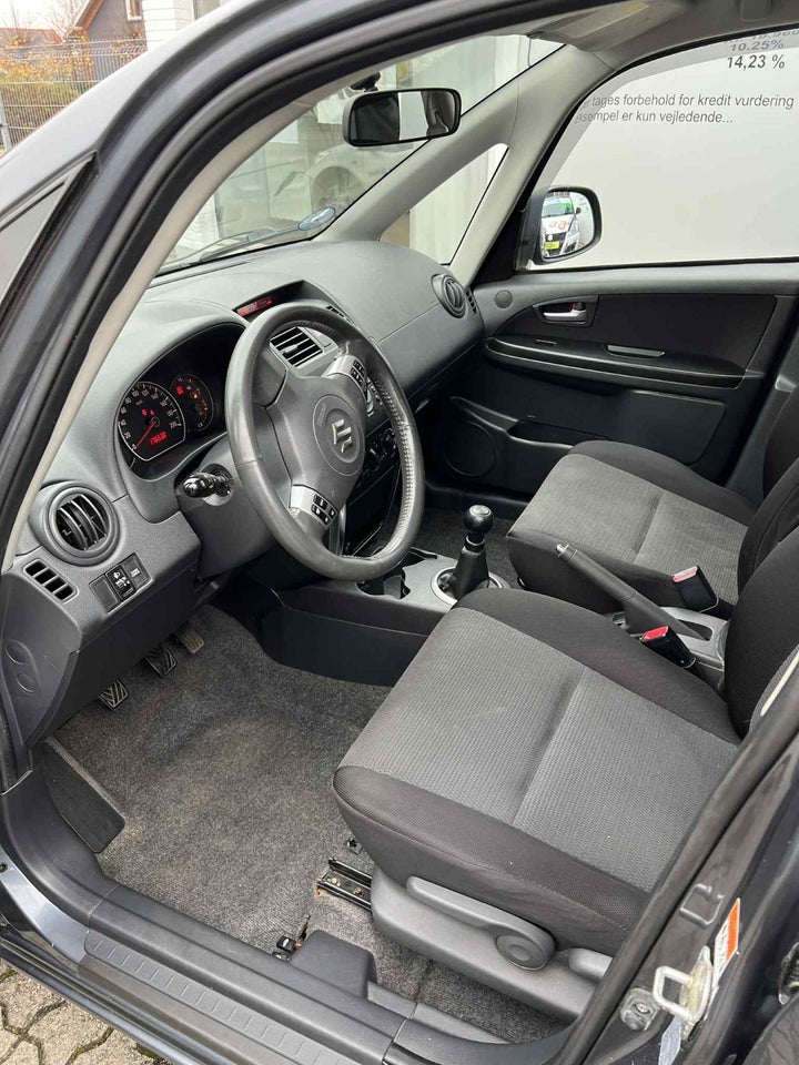 Suzuki SX4 1,6 GL-J 4d