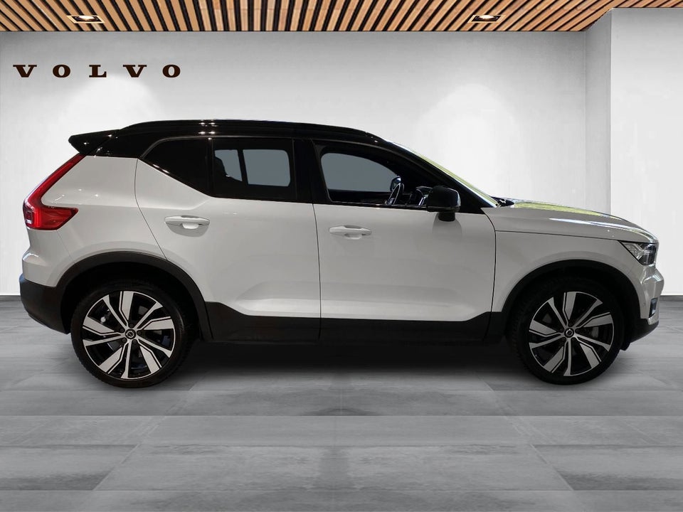 Volvo XC40 P8 ReCharge Twin Pro 5d