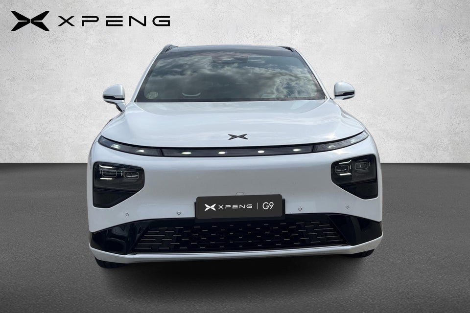 Xpeng G9 Performance 5d