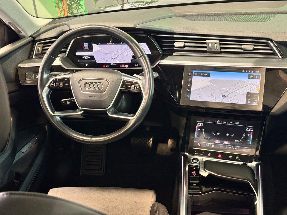 Audi e-tron 55 quattro 5d