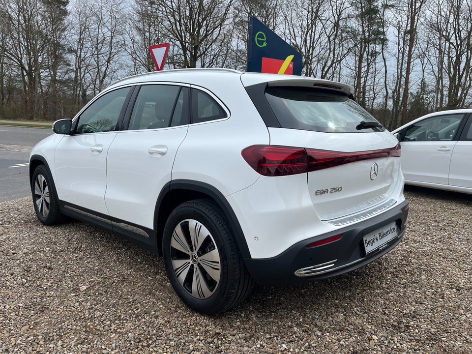 Mercedes EQA250 Progressive Advance 5d