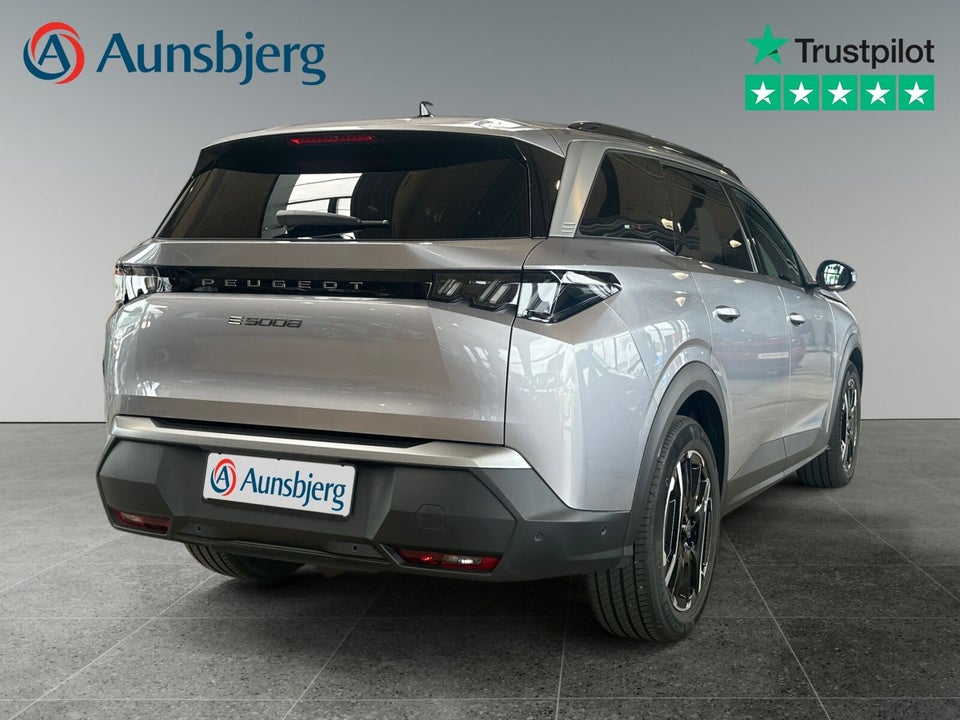 Peugeot e-5008 77 Allure 7prs 5d