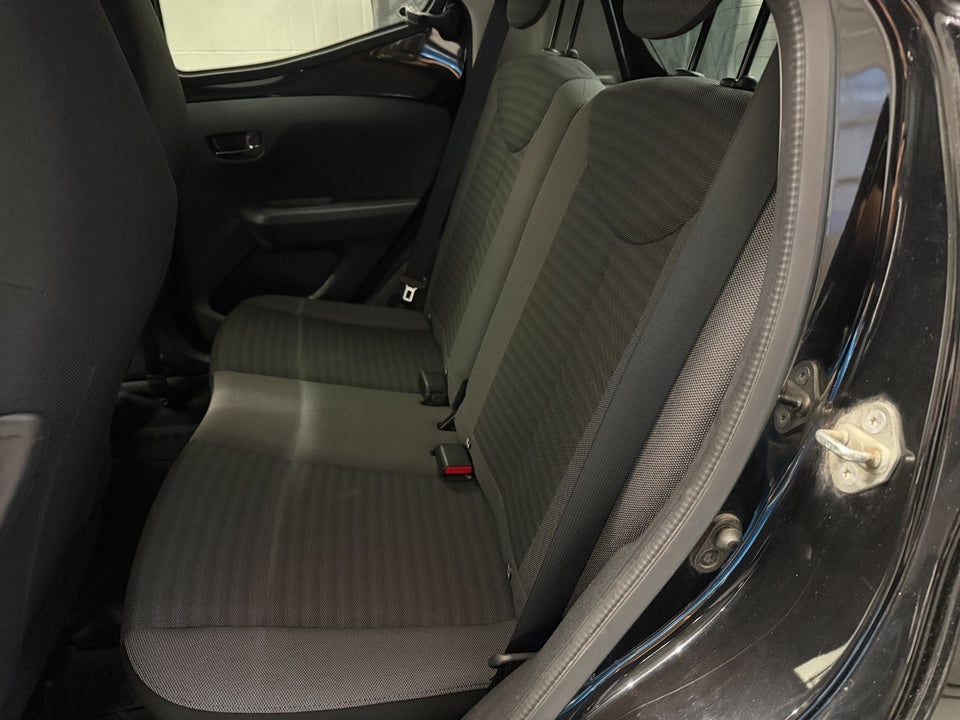 Toyota Aygo 1,0 VVT-i x-pression 5d