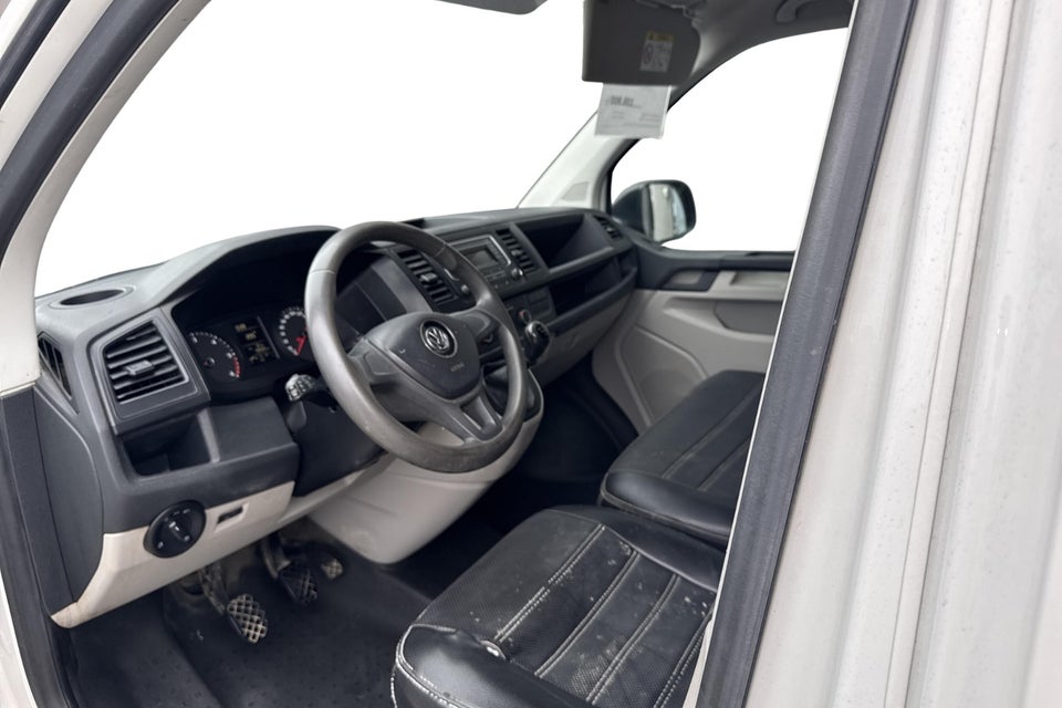 VW Transporter 2,0 TDi 102 Kassevogn lang