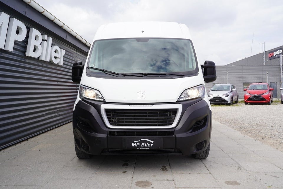 Peugeot Boxer 335 2,2 BlueHDi 165 L3H2 Premium