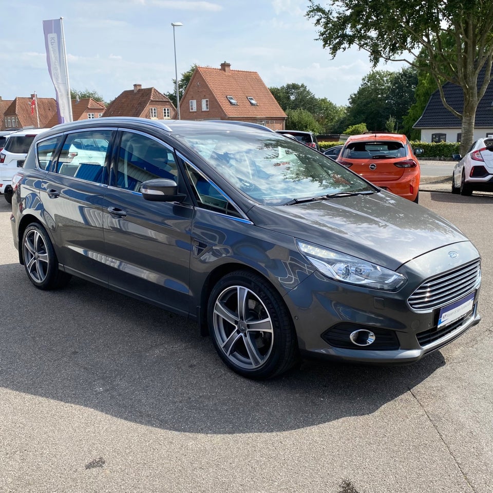 Ford S-MAX 2,0 EcoBlue Titanium aut. 5d