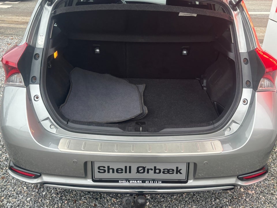 Toyota Auris 1,2 T T2 5d