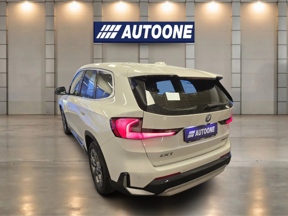 BMW iX1 eDrive20 X-Line 5d