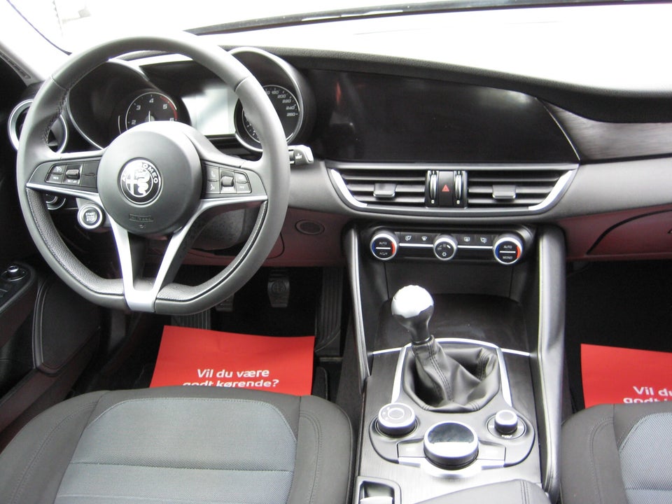 Alfa Romeo Giulia 2,2 JTD 150 4d