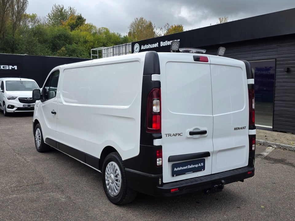 Renault Trafic T29 2,0 dCi 120 L2H1