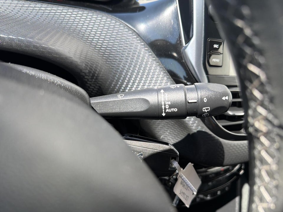Peugeot 208 1,6 BlueHDi 100 Desire 5d